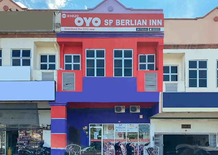 Oyo 89820 Sp Berlian Inn