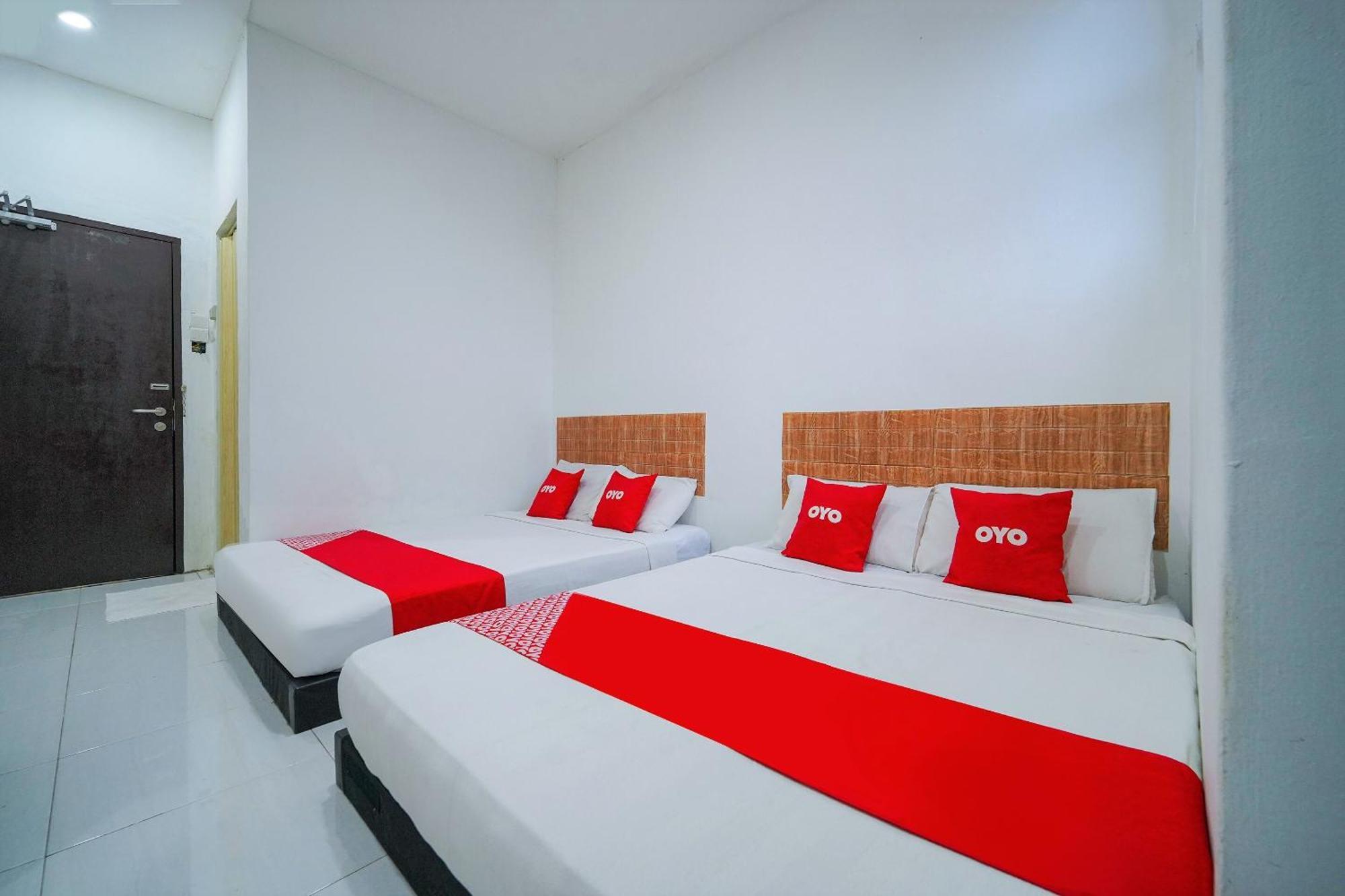 Oyo 89820 Sp Berlian Hotel